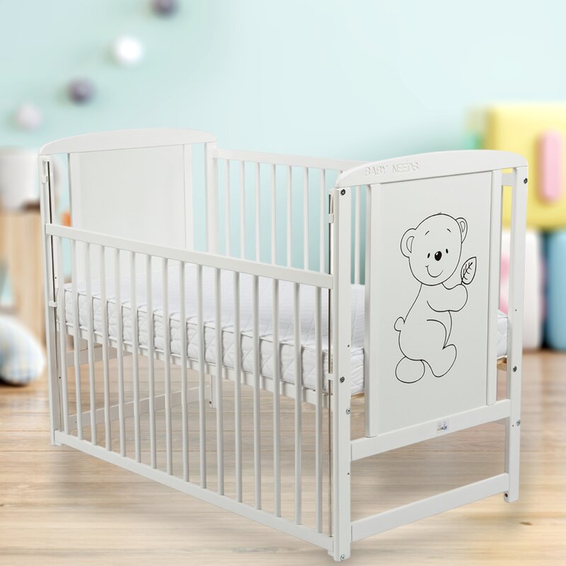 Patut din lemn bebe, 120x60 cm, Cu laterala culisanta, Din lemn de pin si mdf, Stabil si rezistent, Inaltime saltea reglabila pe 3 nivele, Laterala cu 3 bete detasabile, EN716-1, EN716-2, Alb, Babyneeds, Timmi - gogobaby.ro