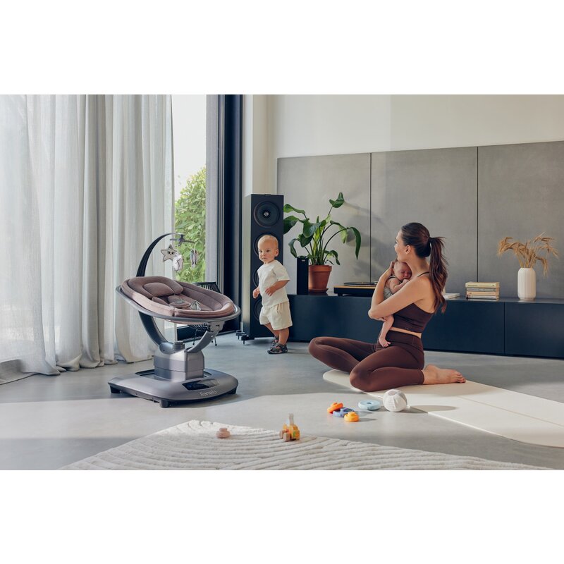 Balansoar si sezlong, Lionelo, Blossom, 5 melodii, 5 moduri de balansare, Cu jucarii, Husa respirabila, 60% bambus, Cu telecomanda, Reglare pozitie scaun pentru somn, Pana la 9 kg, Gri - gogobaby.ro