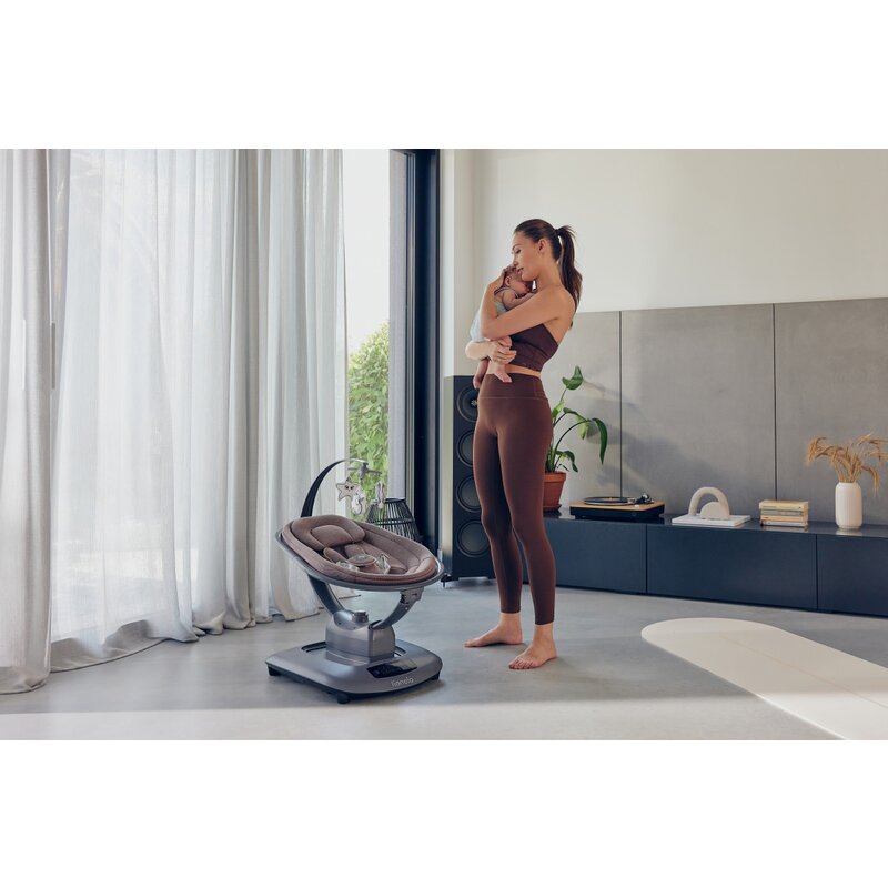Balansoar si sezlong, Lionelo, Blossom, 5 melodii, 5 moduri de balansare, Cu jucarii, Husa respirabila, 60% bambus, Cu telecomanda, Reglare pozitie scaun pentru somn, Pana la 9 kg, Mov - gogobaby.ro