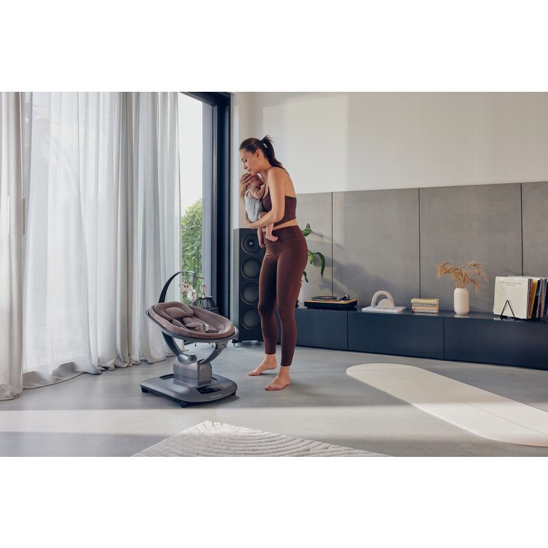 Balansoar si sezlong, Lionelo, Blossom, 5 melodii, 5 moduri de balansare, Cu jucarii, Husa respirabila, 60% bambus, Cu telecomanda, Reglare pozitie scaun pentru somn, Pana la 9 kg, Mov - gogobaby.ro