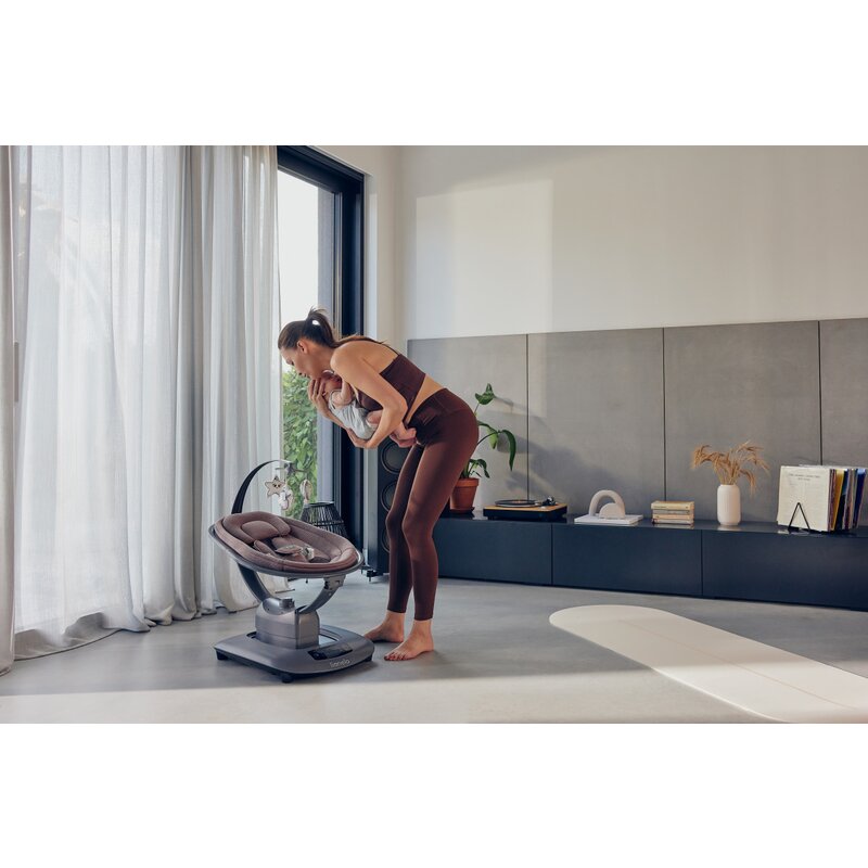 Balansoar si sezlong, Lionelo, Blossom, 5 melodii, 5 moduri de balansare, Cu jucarii, Husa respirabila, 60% bambus, Cu telecomanda, Reglare pozitie scaun pentru somn, Pana la 9 kg, Mov - gogobaby.ro