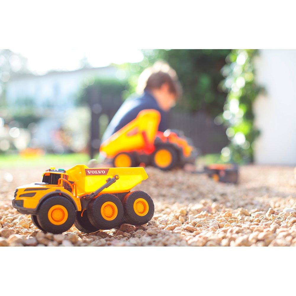 Camion basculant Dickie Toys Volvo Articulated Hauler 23 cm cu lumini si sunete - gogobaby.ro