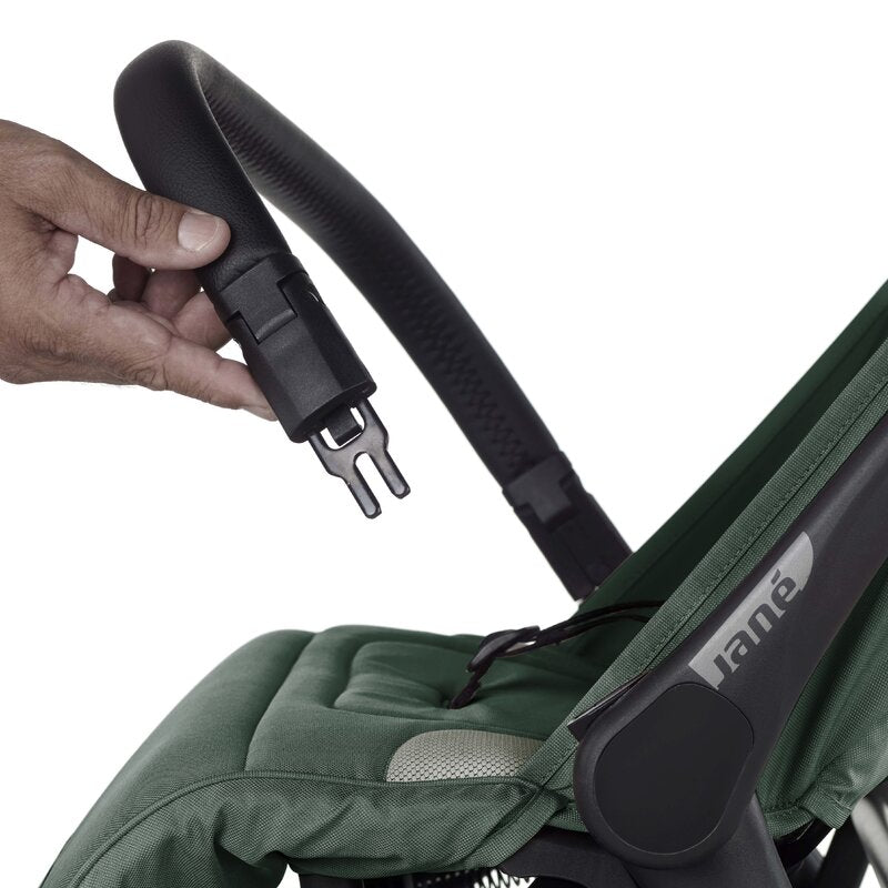 Carucior sport, Jane, Clap, Sistem compact de pliere care permite transportul caruciorului la bordul aeronavei, Cadru din aluminium, De la nastere pana la 26Kg, Conform cu standardul european EN 1888-2:2018+A1:2023, Botanic - gogobaby.ro