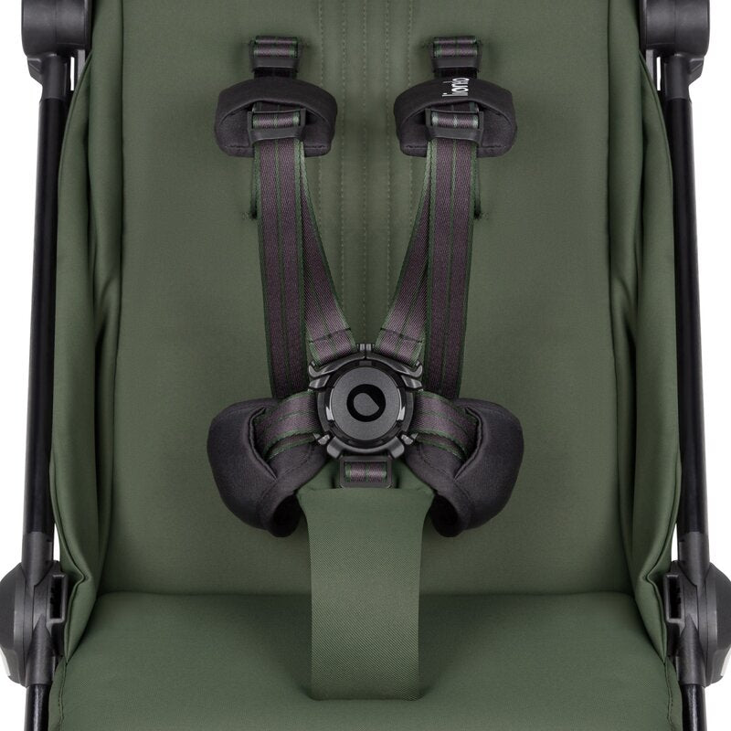 Carucior sport, Lionelo, Bess, Greutate redusa - 7.5 kg, Sustine 22 kg, 6 luni+, Capotina impermeabila, Protectie SPF 50+, Include suport sticla, Pliere cu o singura mana, Compact, Maner pentru transport, Conform cu EN1888-1 si EN1888-2, Verde - gogobaby.ro