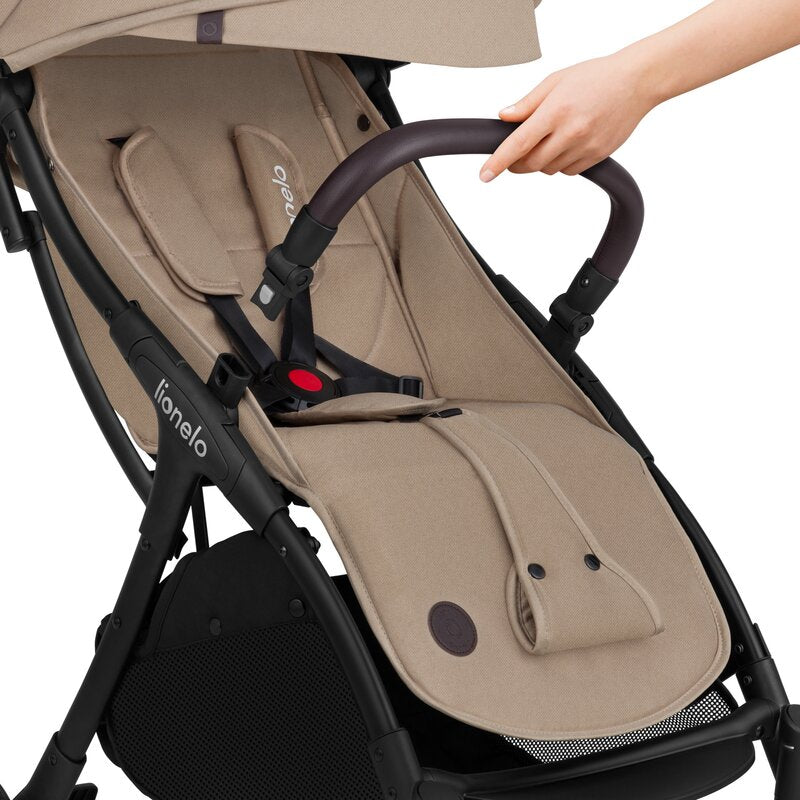 Carucior sport, Lionelo, Julie One, De la nastere, Greutate redusa, Cu accesorii, Cadru din aluminiu, 0-22 kg, Pliere compacta pentru avion, Conform cu standardele europene de securitate EN1888-1 si EN1888-2, Bej - gogobaby.ro