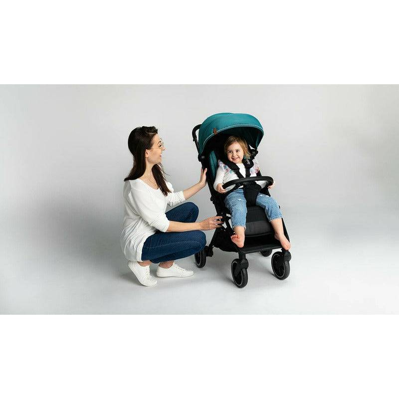 Carucior sport, Lionelo, Cloe, Cu accesorii, Cadru din aluminiu, Pana la 22 kg, Usor, Pliere compacta pentru avion, cu o singura mana, Ideal pentru toate tipurile de suprafete, 6 luni+, Gri - gogobaby.ro