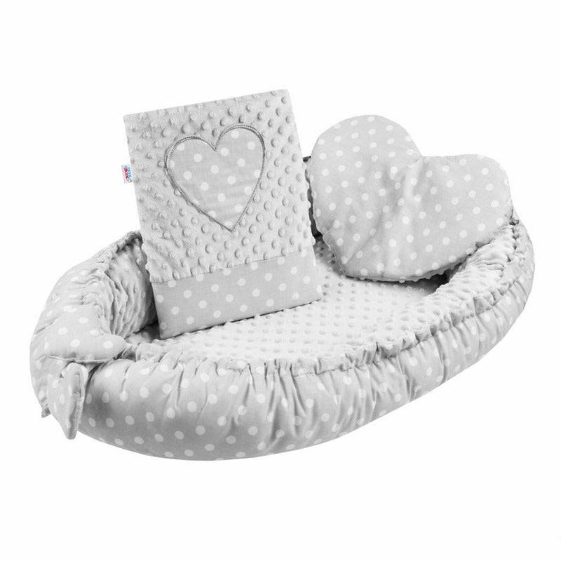 Set 3 piese, New Baby, Luxury, Baby Nest cu doua fete, Cu paturica si pernuta in forma de inima, Minky Heart Grey - gogobaby.ro