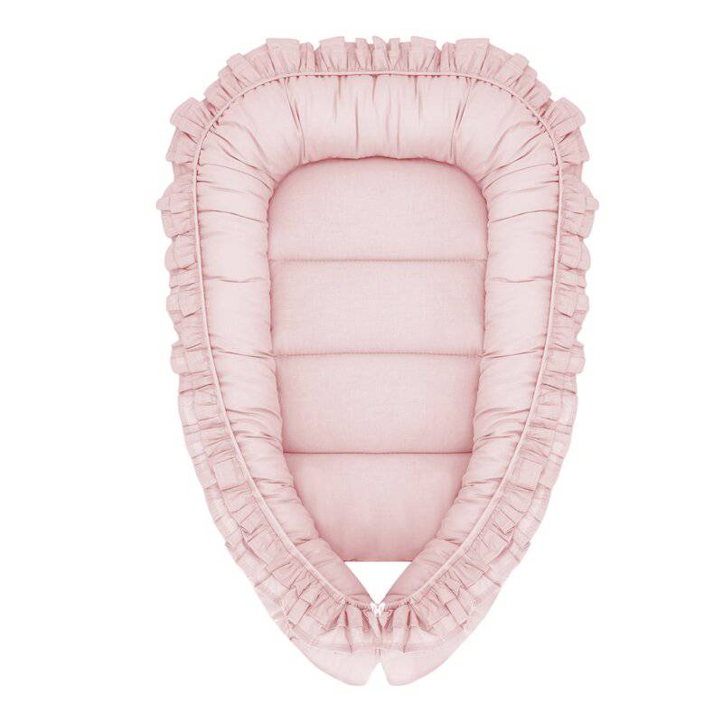 Cosulet bebelus, MimiNu, Pentru dormit, Baby Nest 55 x 75 cm, Cu Volanase, Husa 100% bumbac, Din bumbac certificat Oeko Tex Standard 100, Colectia Royal, Powder Pink - gogobaby.ro