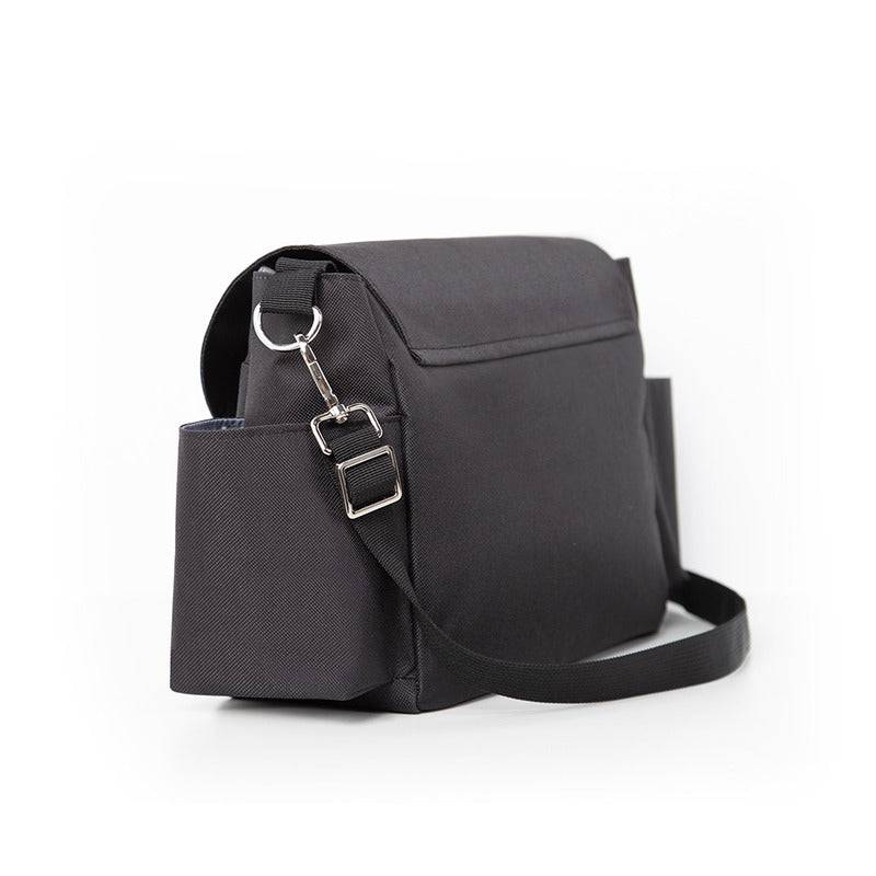 Geanta pentru scutece si organizator carucior, Petite&Mars, Sara, 2 in 1, Cu 7 buzunare, 1 buzunar cu izolatie termica, Dimensiune compacta, 40x23x10 cm, Negru/Maro - gogobaby.ro