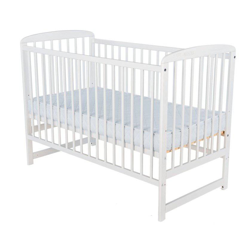 Patut din lemn bebe, 120x60 cm, Din lemn de pin, Stabil si rezistent, Inaltime saltea reglabila pe 3 nivele, Laterala cu 3 bete detasabile, EN716-1, EN716-2, Alb + Saltea 10 cm, Babyneeds, Ola - gogobaby.ro