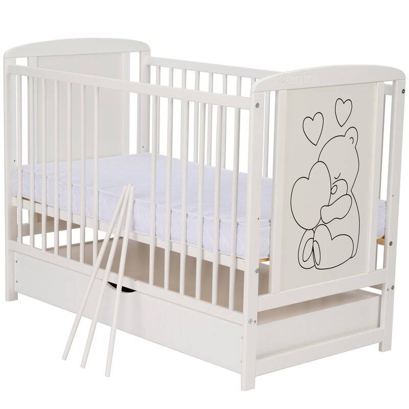 Patut din lemn bebe, 120x60 cm, Cu sertar, Din lemn de pin si mdf, Stabil si rezistent, Inaltime saltea reglabila pe 3 nivele, Laterala cu 3 bete detasabile, EN716-1, EN716-2, Alb, Qmini, Timmi Heart - gogobaby.ro