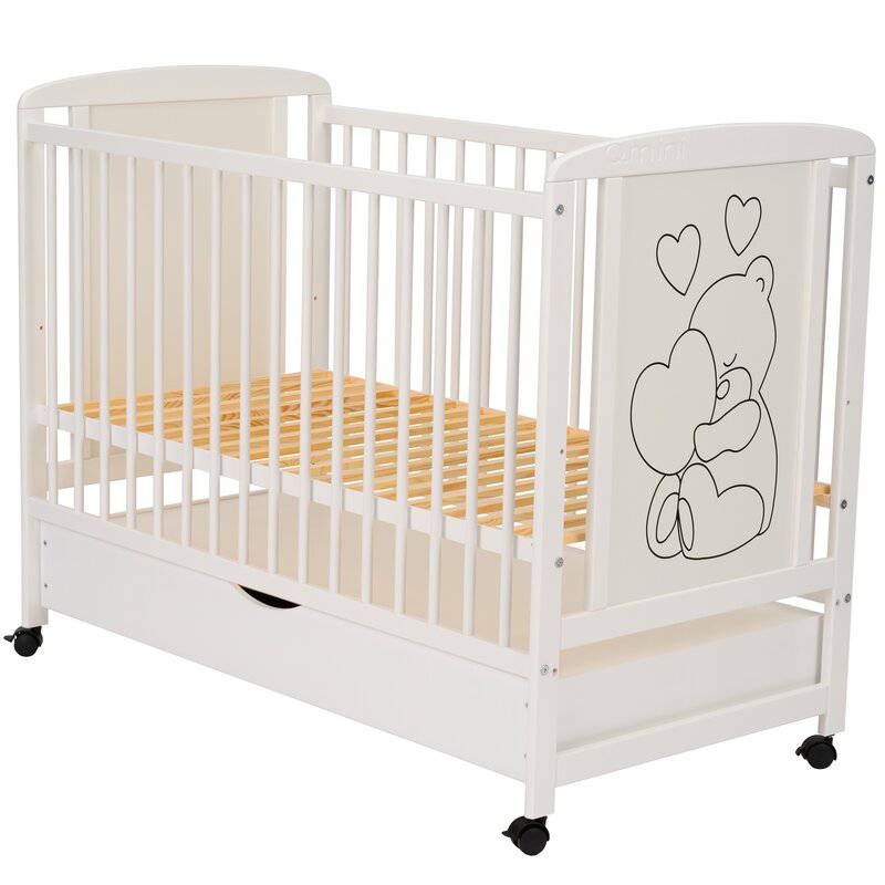 Patut din lemn, 120x60 cm, Cu sertar, Din lemn de pin si mdf, Stabil si rezistent, Inaltime saltea reglabila pe 3 nivele, Laterala cu 3 bete detasabile, EN716-1, EN716-2, Alb, Qmini, Timmi Heart + Saltea 8 cm - gogobaby.ro