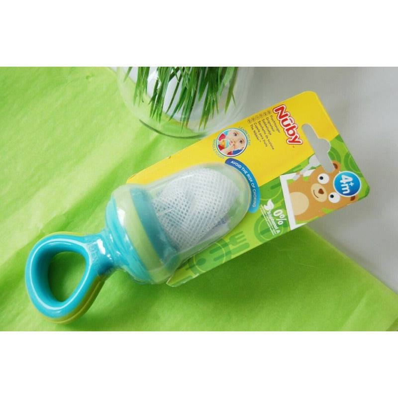 Dispozitiv de hranire, Nuby pentru fructe si legume, Include capac de protectie, 6+ luni, Albastru/Verde - gogobaby.ro