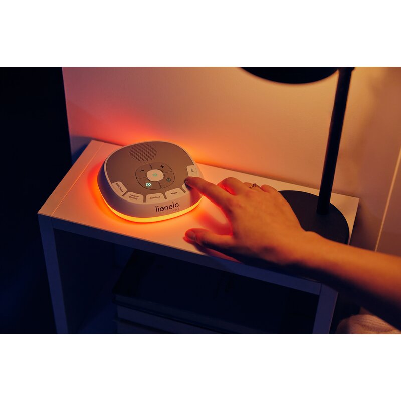 Lampa de veghe, Lionelo, BabyNap, 2 in 1, Wireless, Cu sunete si melodii de leagan, Cu 11 culori si 3 niveluri de luminozitate, Cu functie de redare si inregistrare batai inima, Alb - gogobaby.ro