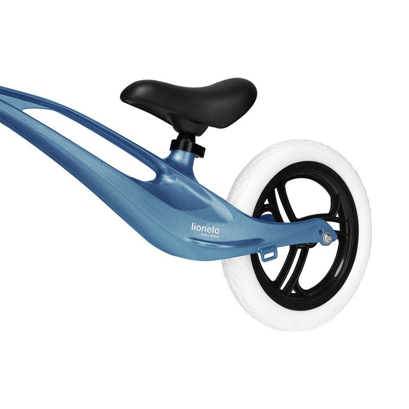 Bicicleta fara pedale, Lionelo, Bart, Usoara, Cu cadru din magneziu, Cu ghidon si sa reglabile, Greutate 3 Kg, 12 inch, Conform cu standardul european de securitate EN71, Sky Blue - gogobaby.ro
