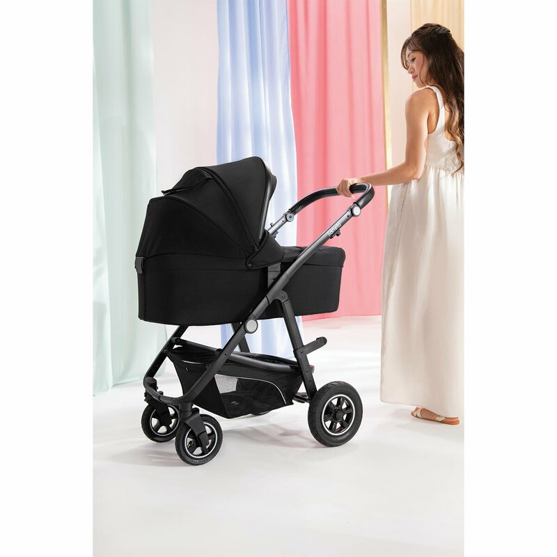 Carucior 3 in 1, Lionelo, Bianka, Transformabil, Cadru aluminiu, Cu landou si salteluta moale, Cu scoica auto testata ADAC, Cu multiple accesorii, Sustine 22 kg, 0 luni+, EN1466:2014+AC:2015, EN1888, Negru - gogobaby.ro