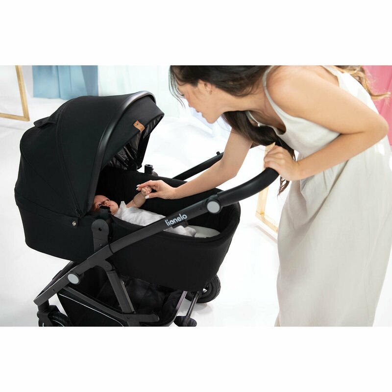 Carucior 3 in 1, Lionelo, Bianka, Transformabil, Cadru aluminiu, Cu landou si salteluta moale, Cu scoica auto testata ADAC, Cu multiple accesorii, Sustine 22 kg, 0 luni+, EN1466:2014+AC:2015, EN1888, Negru - gogobaby.ro