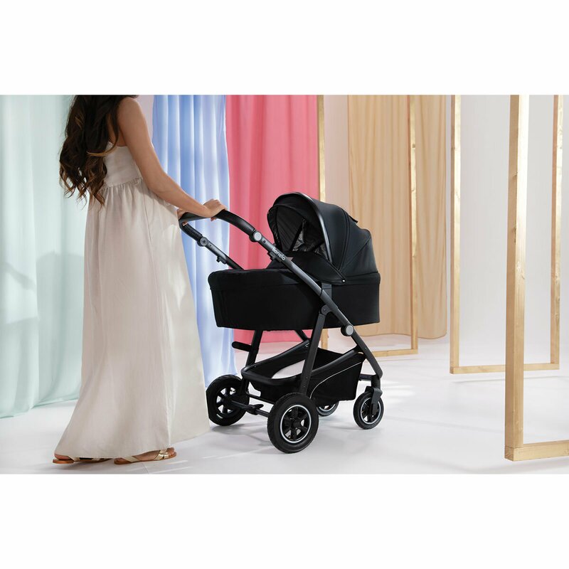 Carucior 3 in 1, Lionelo, Bianka, Transformabil, Cadru aluminiu, Cu landou si salteluta moale, Cu scoica auto testata ADAC, Cu multiple accesorii, Sustine 22 kg, 0 luni+, EN1466:2014+AC:2015, EN1888, Negru - gogobaby.ro