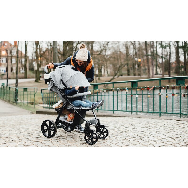 Carucior sport, Lionelo, Annet Plus, De la nastere, Cu accesorii si capotina XXL reglabila, 0 - 22 Kg, Conform cu standardele europene de securitate EN1888-1 si EN1888-2, Negru - gogobaby.ro