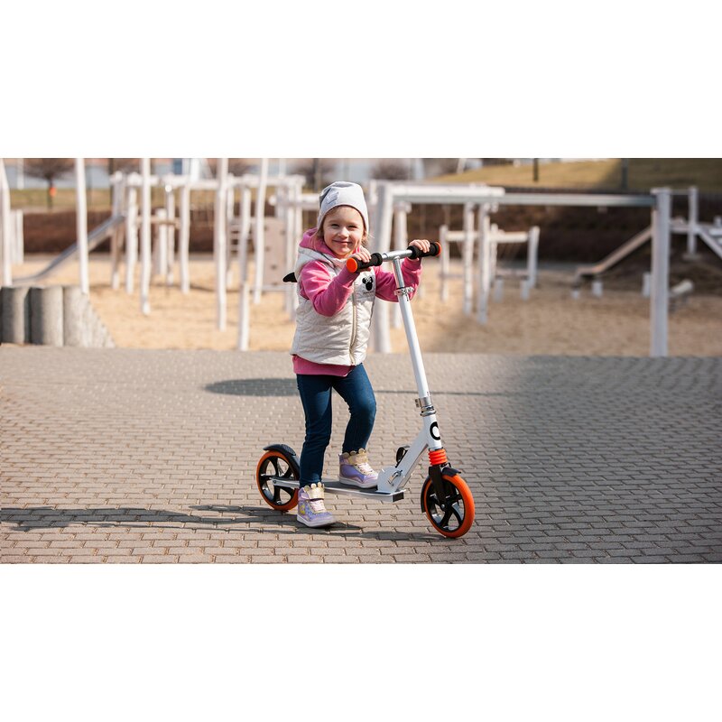 Trotineta, Lionelo, Luca, Pentru copii sau adulti, Ultrapliabila, Pana la 100 Kg, Conform cu standardul european de securitate EN14619, Portocaliu - gogobaby.ro