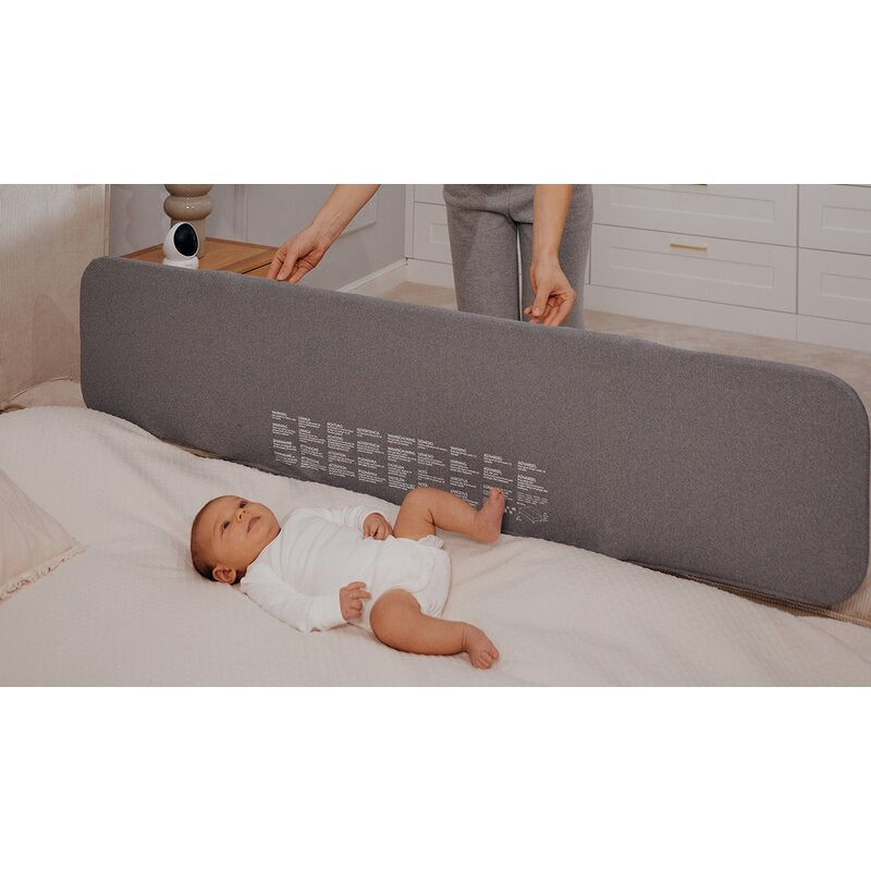 Bariera de protectie pentru pat, Lionelo, Lora XL, Pliabila, Sistem de blocare StandSafe, Geanta de transport inclusa, 150x46 cm, Conform cu BS 7972:2001+A1:2009, Bej - gogobaby.ro