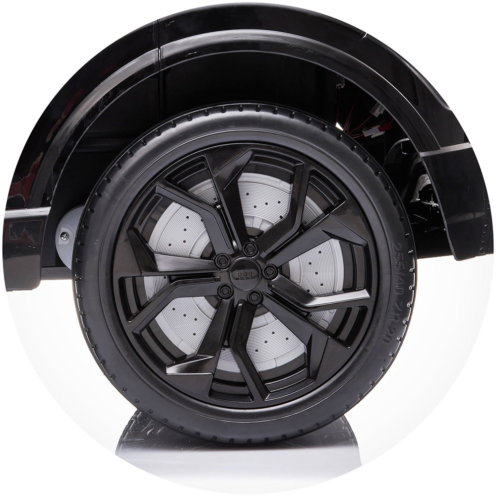Masinuta electrica Chipolino Audi RS Q8 cu scaun din piele si roti EVA black - gogobaby.ro