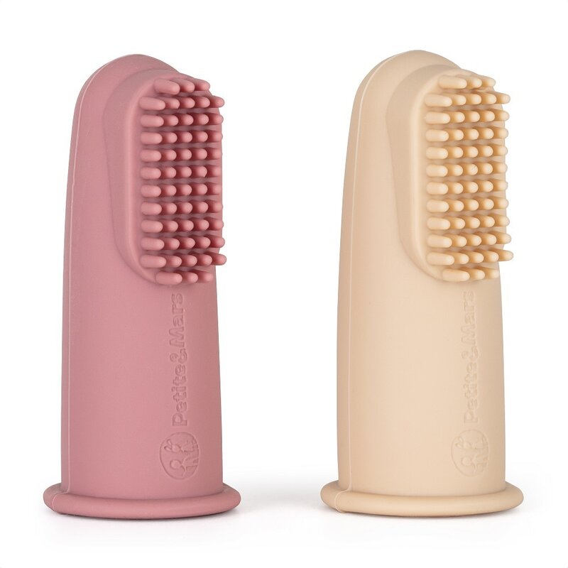 Set 2 periute de dinti pentru deget, Petite&Mars, Cu peri moi, Silicon, Include cutie depozitare, 0 luni+, Roz/Bej - gogobaby.ro