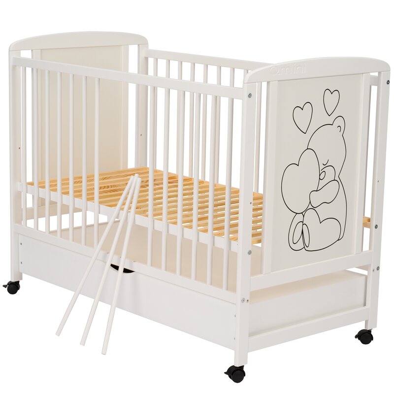 Patut din lemn, 120x60 cm, Cu sertar, Din lemn de pin si mdf, Stabil si rezistent, Inaltime saltea reglabila pe 3 nivele, Laterala cu 3 bete detasabile, EN716-1, EN716-2, Alb, Qmini, Timmi Heart + Saltea 12 cm - gogobaby.ro