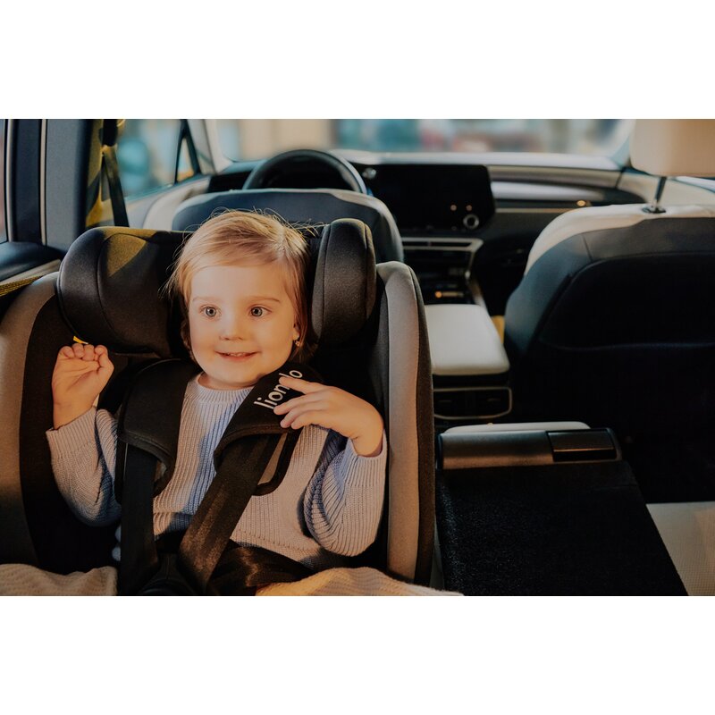 Scaun auto, Lionelo, Aart i-Size, Cu spatar inclinabil in 4 pozitii, Cu tetiera reglabila in 13 pozitii, 0-36 Kg, 40-150 cm, Cu centura siguranta in 3 puncte, Conform cu ECE R129/03, Bej - gogobaby.ro