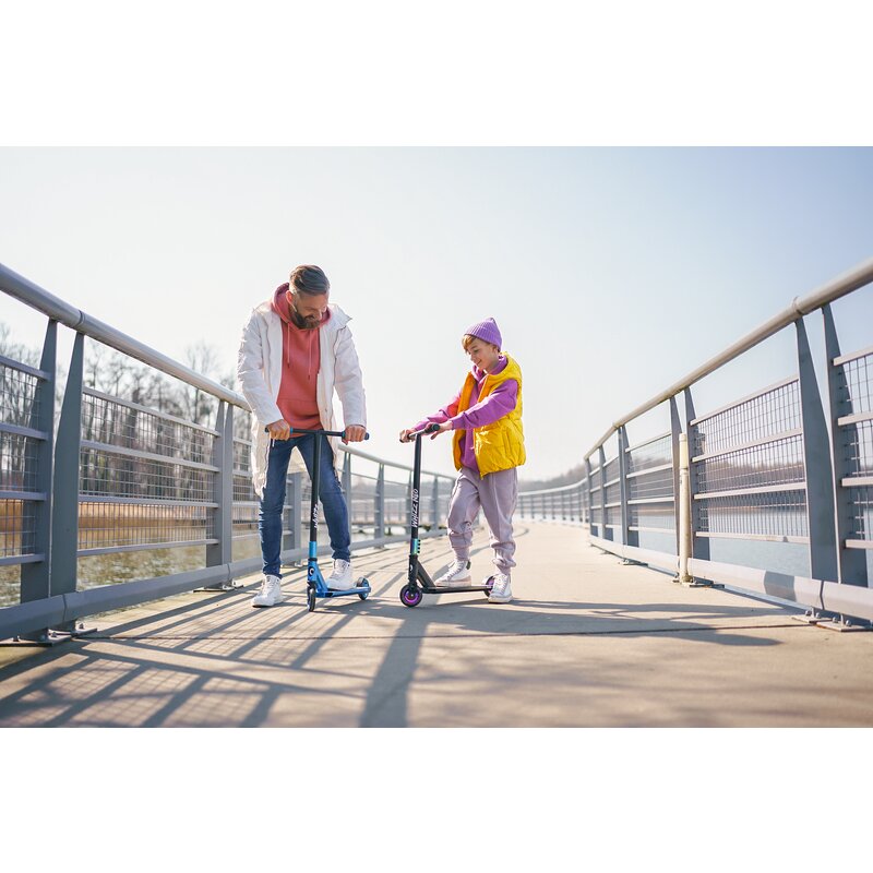 Trotineta, Lionelo, Whizz, Pentru Acrobatii, Rulmenti ABEC-9, Sistemul de compresie IHC 9, 20 - 100 kg, Conform cu standardul european de securitate EN14619, Galben/Negru - gogobaby.ro