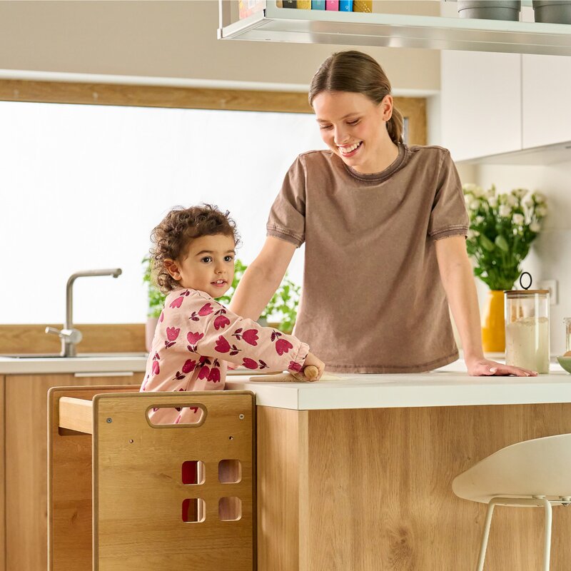 Turn de invatare Montessori, Lionelo, Cass, Functie de raft pentru carti, Pana la 30 kg, 12 luni - 6 ani, Din MDF si furnir, 3 trepte de inaltime, Alb - gogobaby.ro