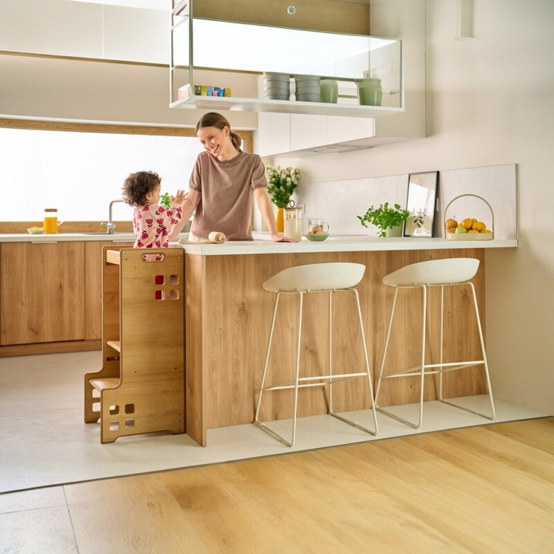 Turn de invatare Montessori, Lionelo, Cass, Functie de raft pentru carti, Pana la 30 kg, 12 luni - 6 ani, Din MDF si furnir, 3 trepte de inaltime, Natur - gogobaby.ro