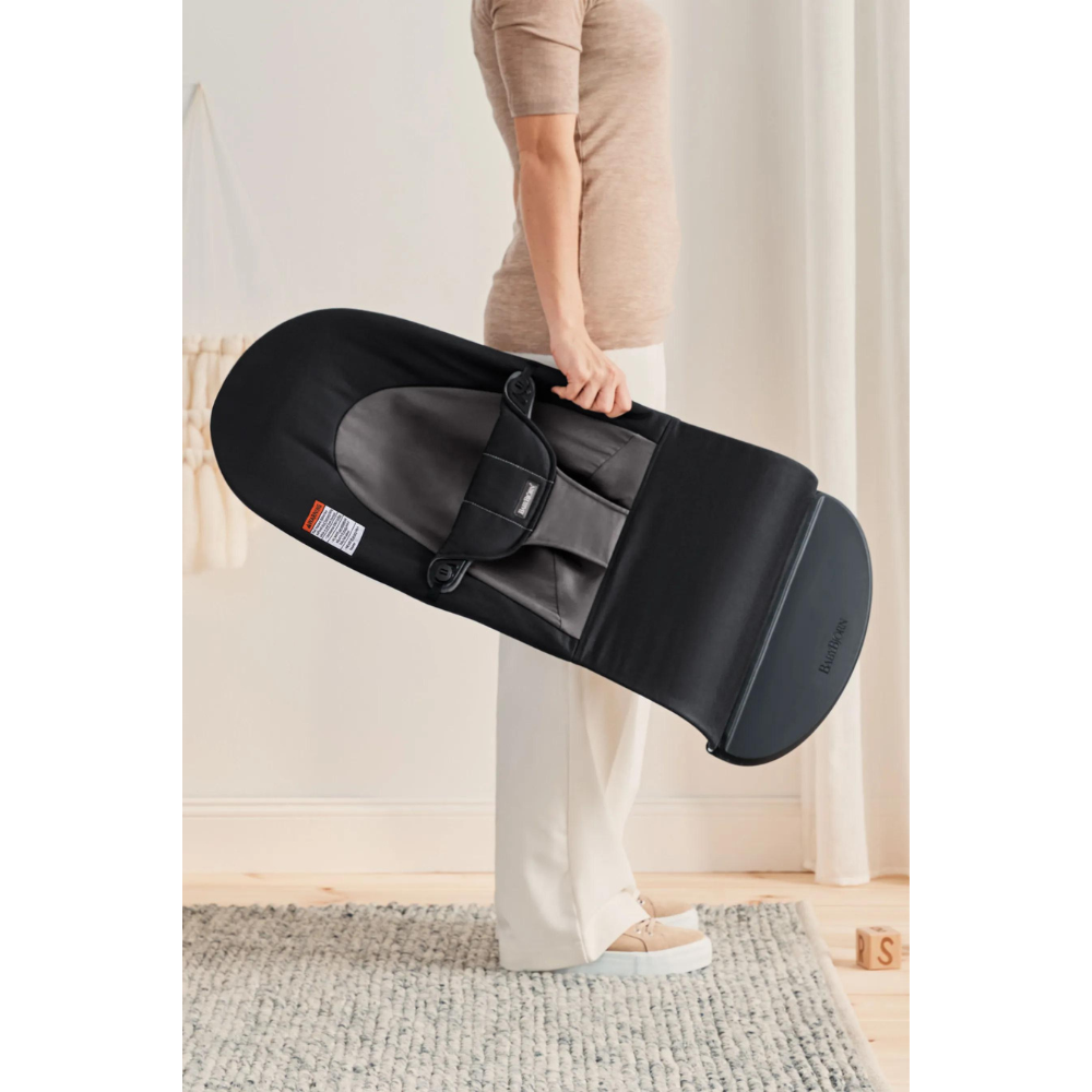BabyBjorn - Balansoarul Balance Soft Black/Dark Gray, Tesatura - gogobaby.ro