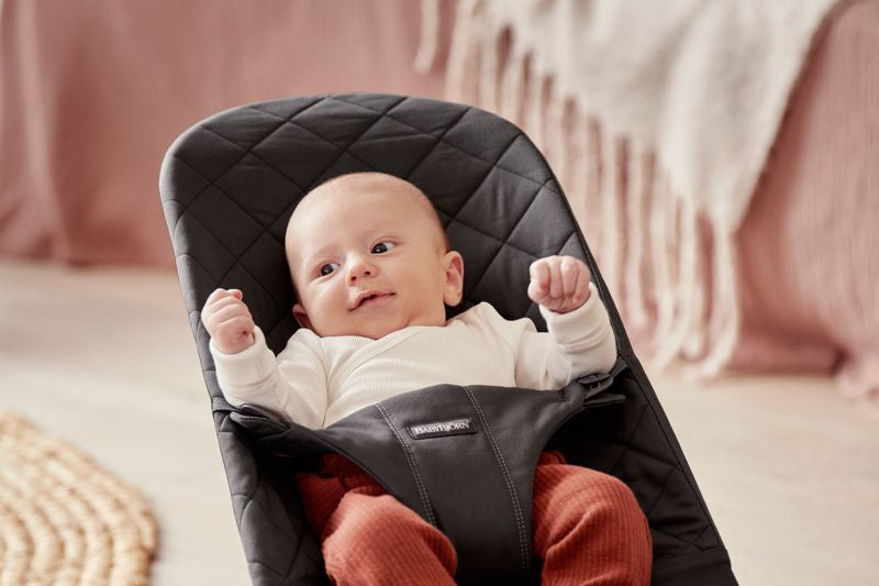 BabyBjorn - Balansoar Bliss Black din tesatura matlasata cu aspect Clasic
