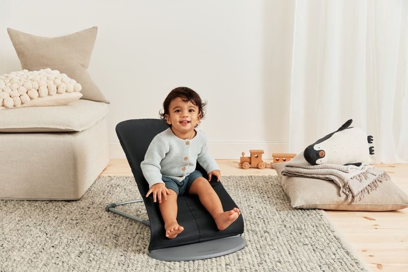 BabyBjorn - Balansoar Bliss Black din tesatura matlasata cu aspect Clasic