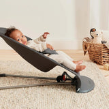 BabyBjorn - Balansoar Bliss Anthracite cu aspect delicat de petala, tesatura matlasata