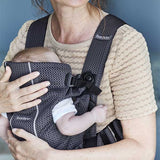 BabyBjorn - Marsupiu anatomic Mini, cu pozitii multiple de purtare, Anthracite, 3D Mesh