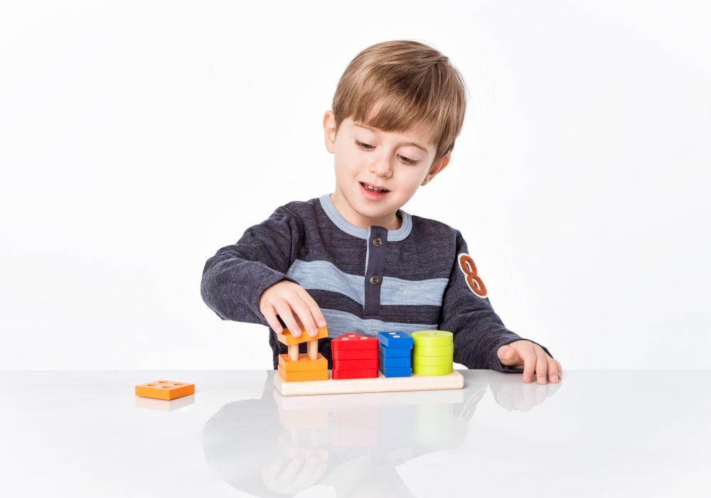 Jucarie din lemn, Cubika, Sortator forme geometrice 02 - gogobaby.ro