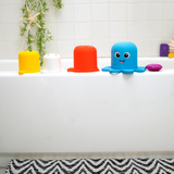 Baby Einstein - Set de pahare senzoriale pentru stivuire si scurgere, 