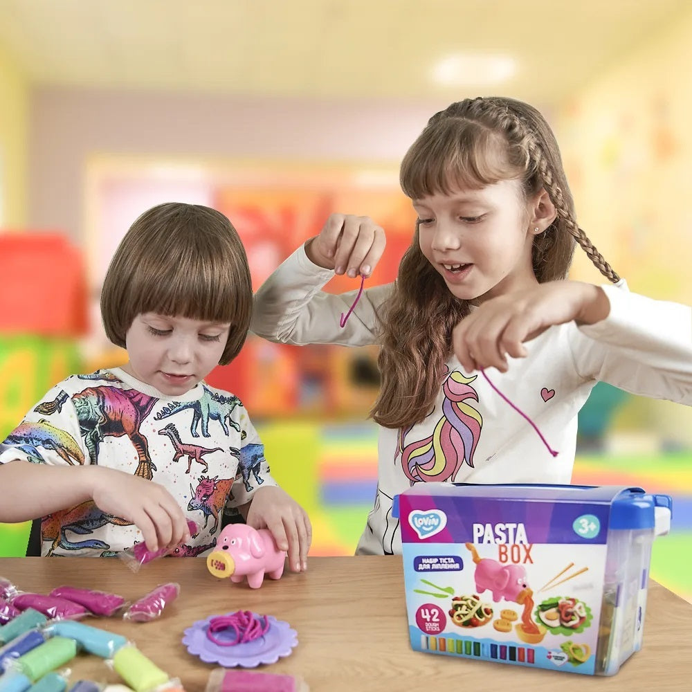 Set plastilina si accesorii pentru modelaj Lovin - 42 culori - Pasta Box - gogobaby.ro