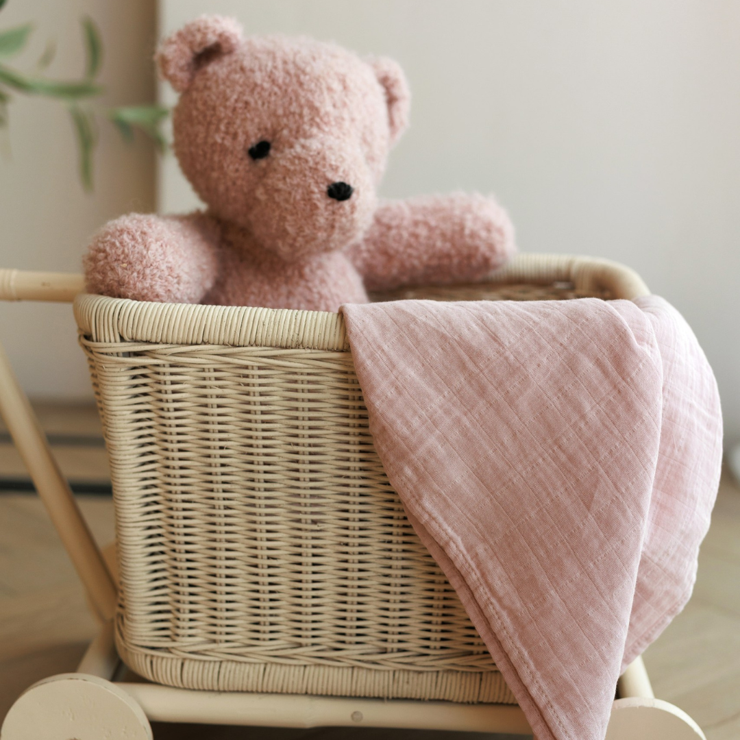 ONINO - Muselina multifunctionala din bumbac 100% organic, HUG.me, Warm Peach, x1 bucata, 120 x 120 cm, certificata GOTS - gogobaby.ro