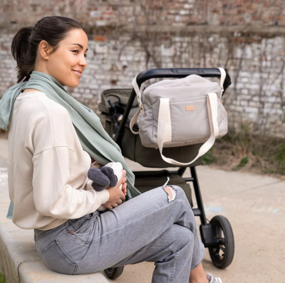 Doomoo - Esarfa pentru alaptat multifunctionala din bumbac organic Mom’n Play Green - gogobaby.ro