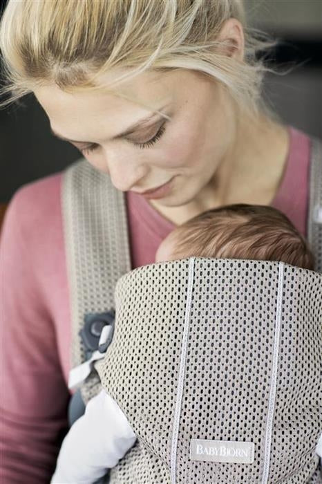 BabyBjorn - Marsupiu anatomic Mini, cu pozitii multiple de purtare, Greige, 3D Mesh