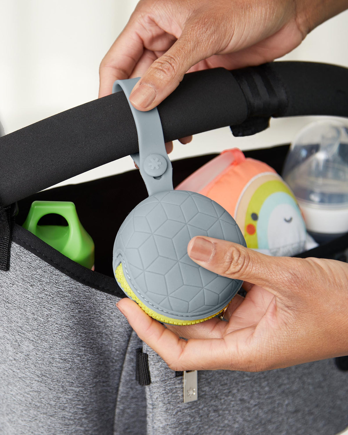 Skip Hop Suport pentru suzeta din silicon - gogobaby.ro
