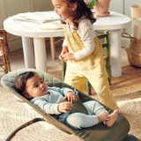 BabyBjorn - Balansoar Bliss Dark Green din tesatura matlasata cu aspect Clasic