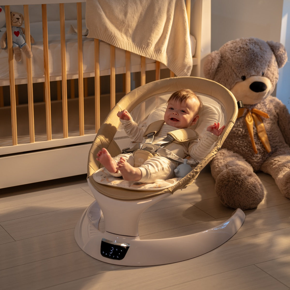 Leagan electric pentru bebelusi, cu spatar reglabil si senzor de miscare, AppeKids Evoque - Bubble Beige