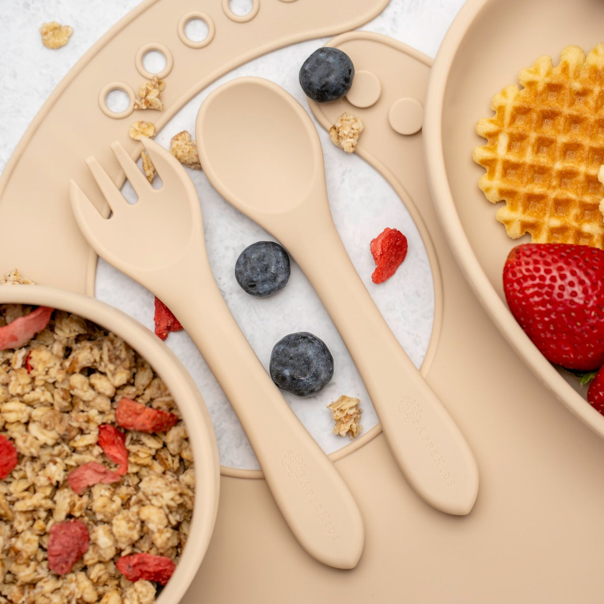 Set Diversificare, AppeKids, 100% Silicon, Kitty - Bubble Beige - gogobaby.ro