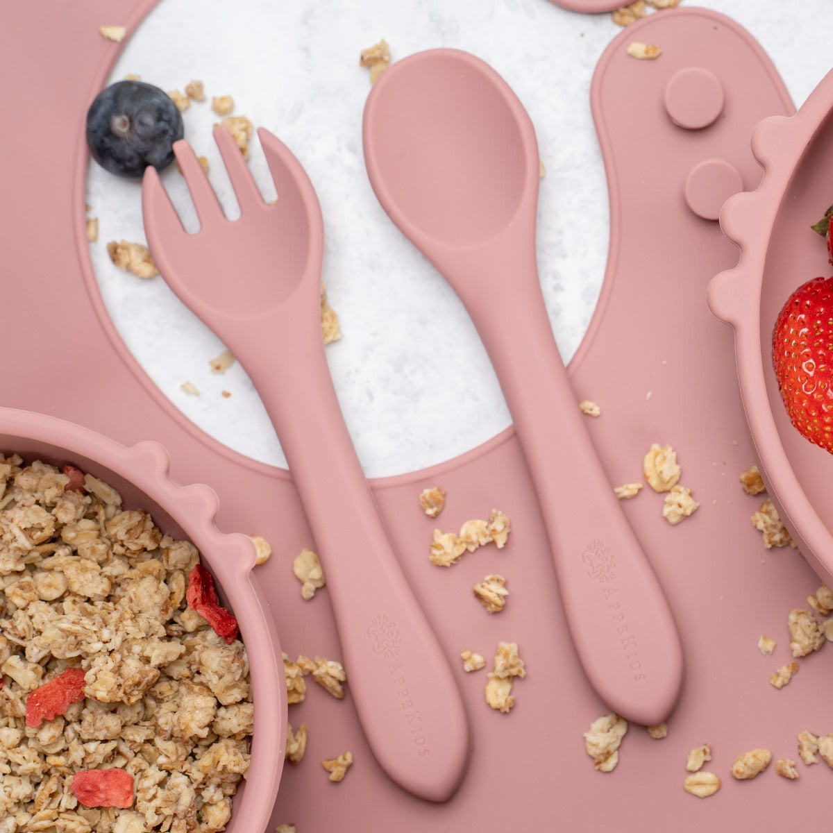 Set Diversificare, AppeKids, 100% Silicon, Kitty - Old Rose - gogobaby.ro