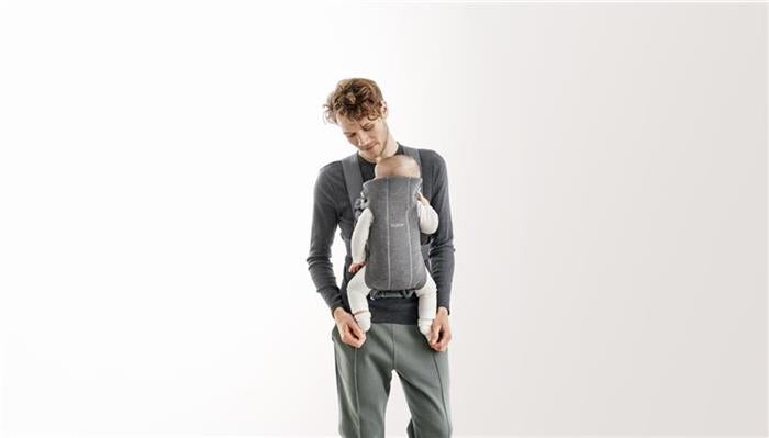 BabyBjorn - Marsupiu anatomic Mini, cu pozitii multiple de purtare, Dark Grey, 3D Jersey