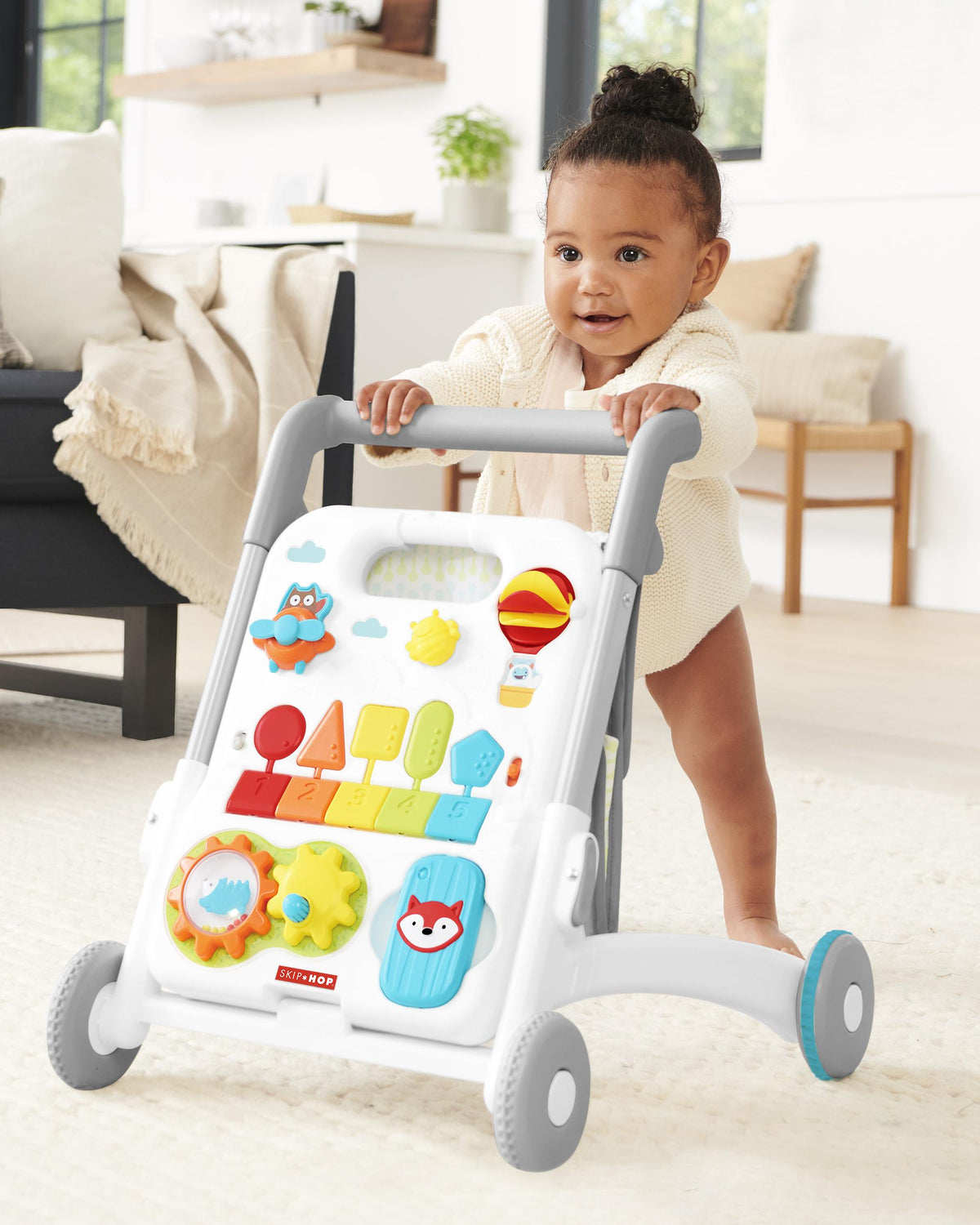 Skip Hop Antemergator Explore & More 4 in 1 Animalutele vesele